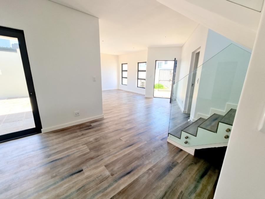 4 Bedroom Property for Sale in Sandown Western Cape